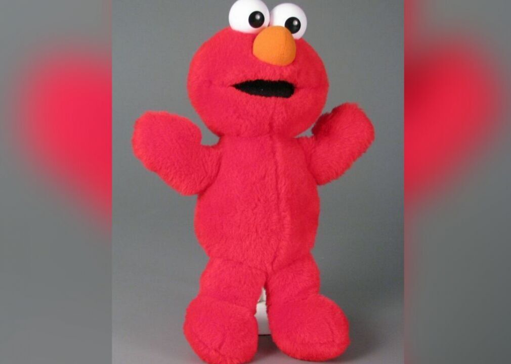 1996: Tickle Me Elmo